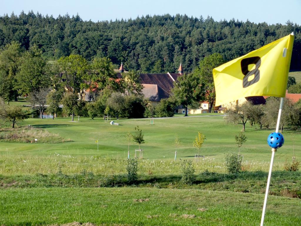 Hotel-Gasthof Die Post Brennerei Frankenhoehe Schillingsfürst Екстериор снимка